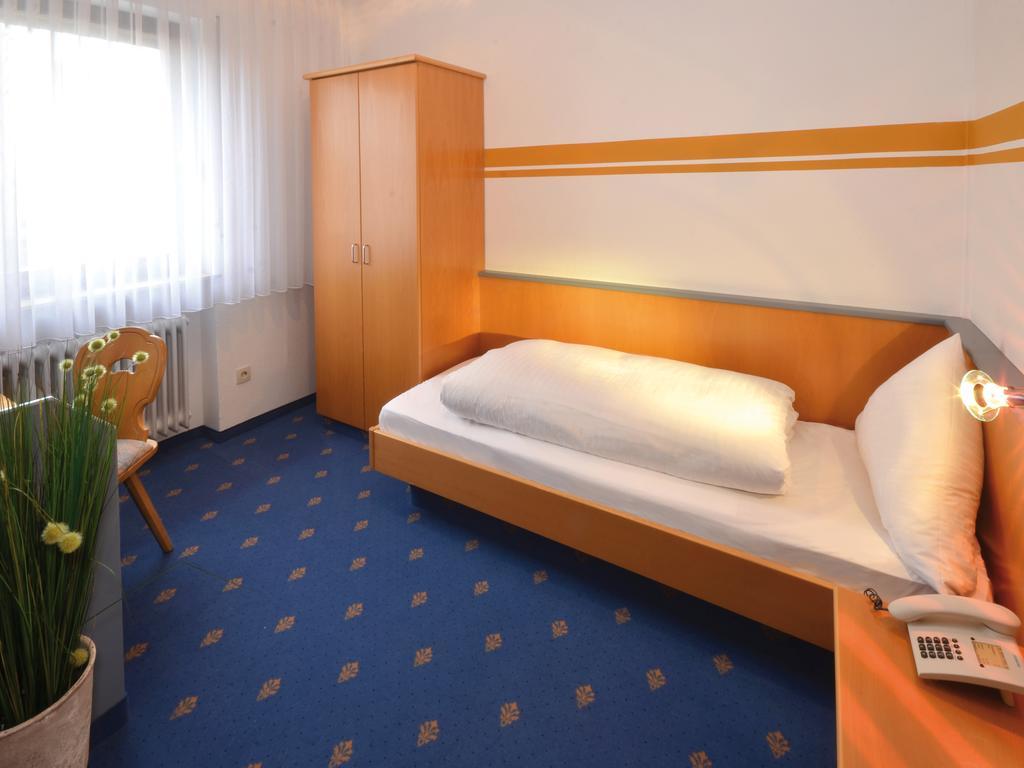 Landgasthof Scheubel Gremsdorf Екстериор снимка